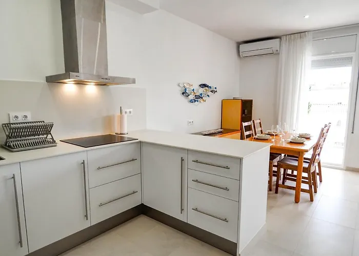 With Pool Near By Hello Homes * Сіджас