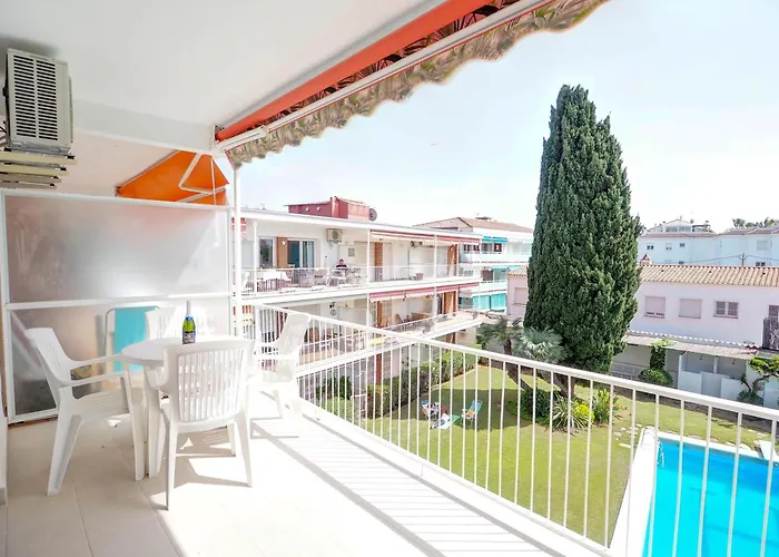 Апартаменти With Pool Near By Hello Homes Сіджас