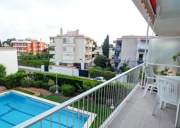 Апартаменти With Pool Near By Hello Homes