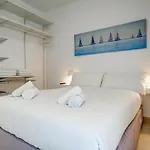 Apartment With Pool Near By Hello Homes *