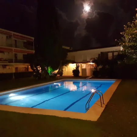With Pool Near By Hello Homes Apartamento