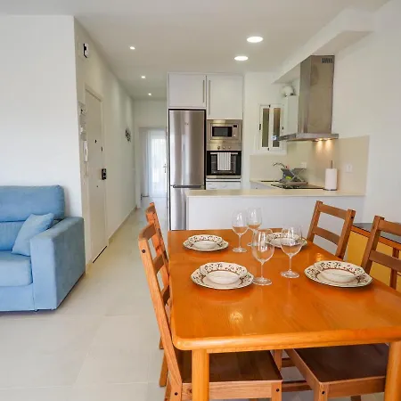 Apartmán With Pool Near By Hello Homes