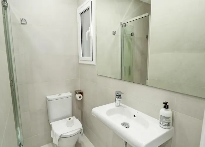 Appartamento With Pool Near By Hello Homes Sitges