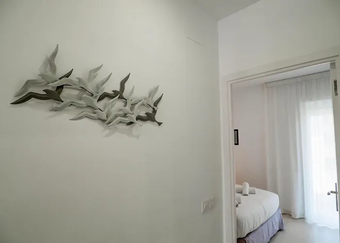 With Pool Near By Hello Homes Appartamento