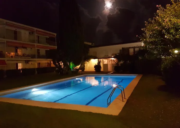 With Pool Near By Hello Homes شقة