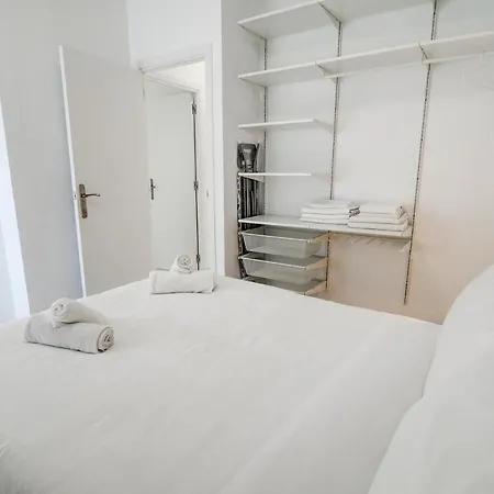 Apartament With Pool Near By Hello Homes
