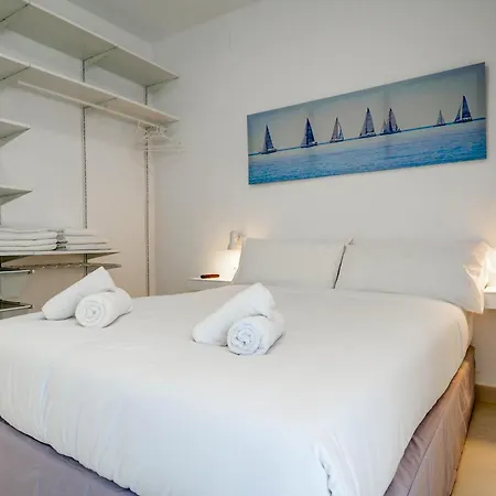 Apartament With Pool Near By Hello Homes *